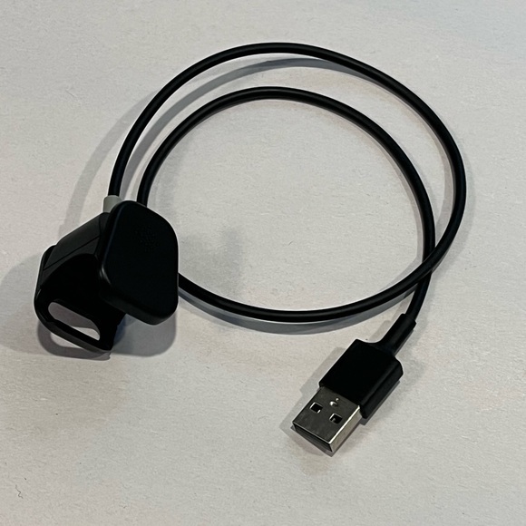 fitbit Other - Fit bit charge 4 charger